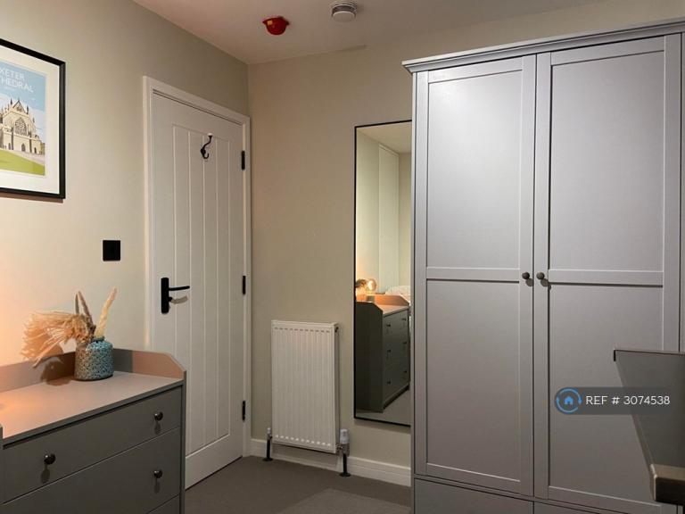 1 bedroom in Browning Close, Exeter, EX2 (#3074538)