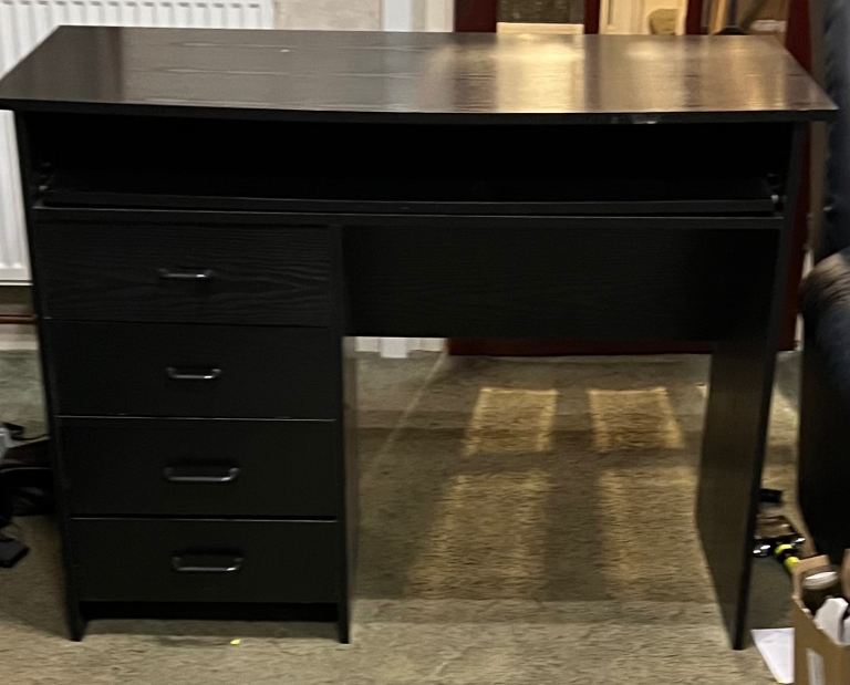 DESK/COMPUTER DESK