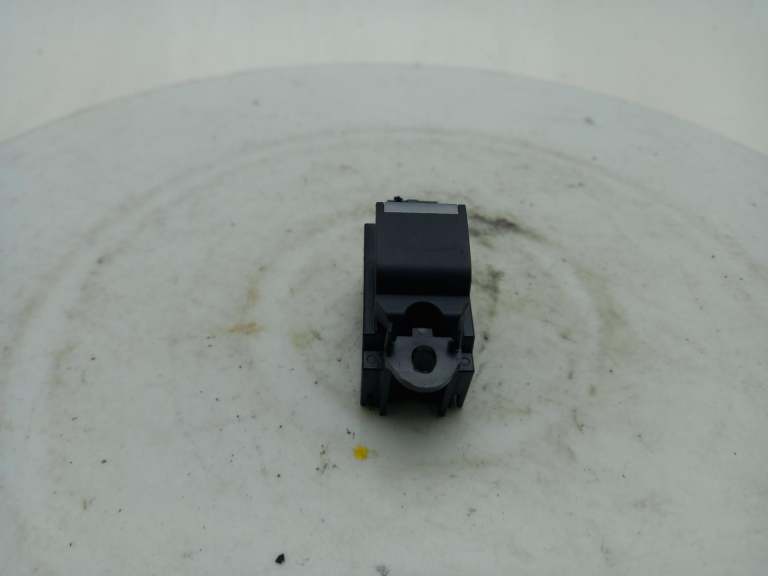 Landrover Discovery Electric Window Switch 2017-2026 Unknown Van