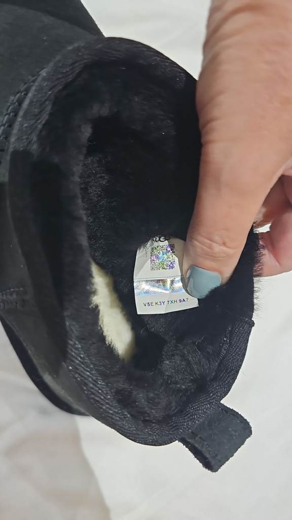 UGG ultra mini boots in a 5 brand new boxed 