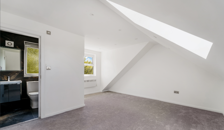 New Build in TW13 6QH - Company Let Welcome