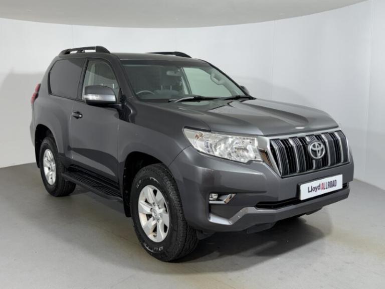 TOYOTA LAND CRUISER 2.8D 204 Active Commercial Auto
