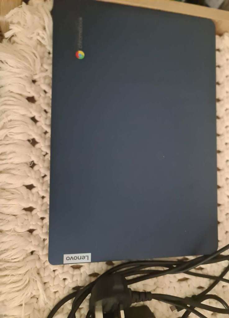 Lenovo Chromebook Laptop – Blue, Good Condition