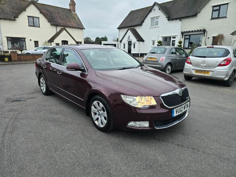 Skoda, SUPERB, Hatchback, 2012, Manual, 1598 (cc), 5 doors