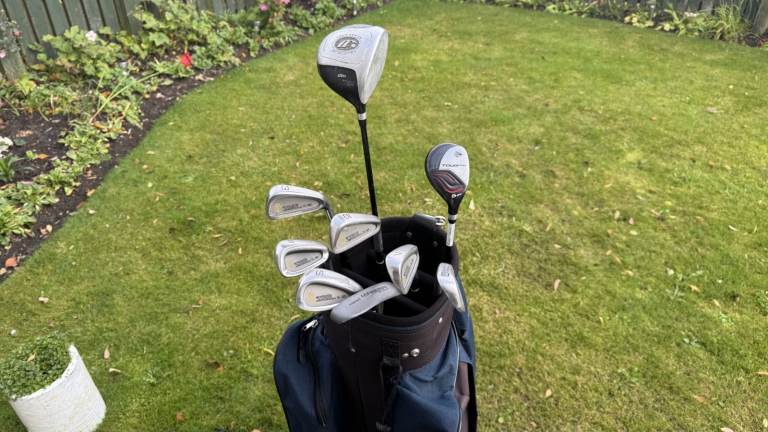Nice Quality Starter Golf Set / Driver & Rescue Club / Graphite Irons / Putter / Carry Bag 