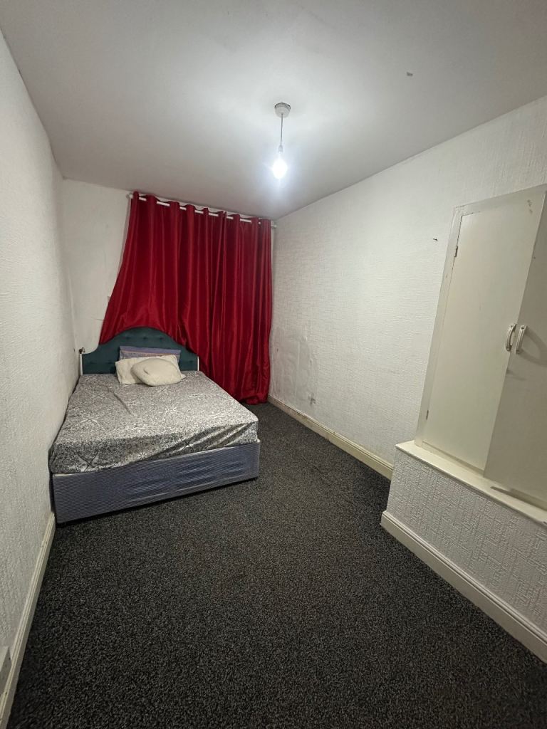 Furnished single Room 