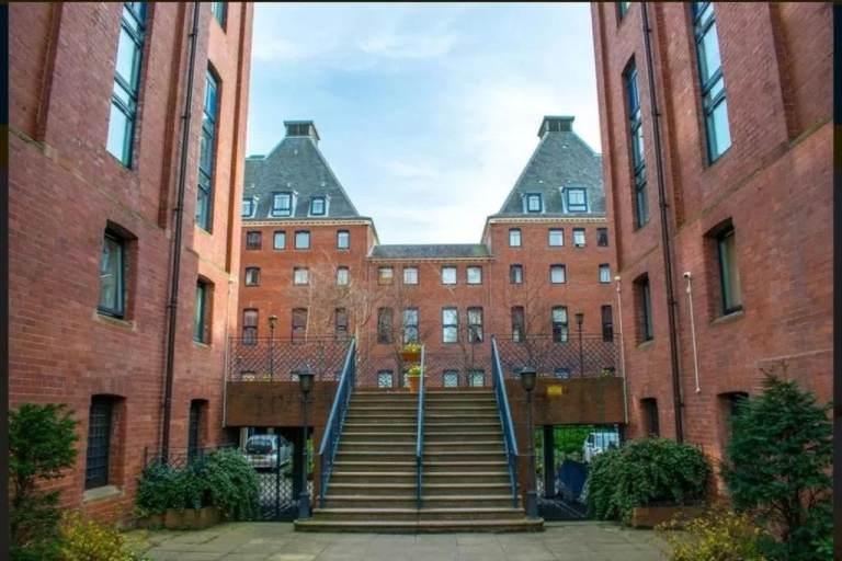 Spacious 3 bed 2 bath HMO apartment