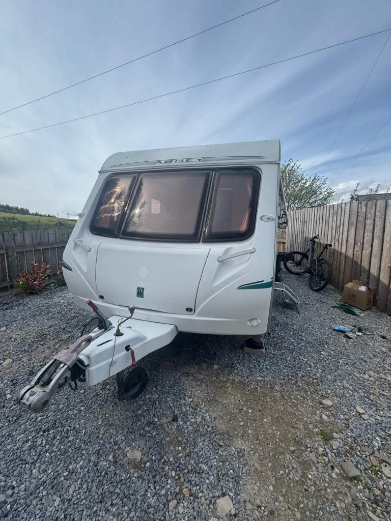 Swift Aventura 2004 4 Berth Caravan