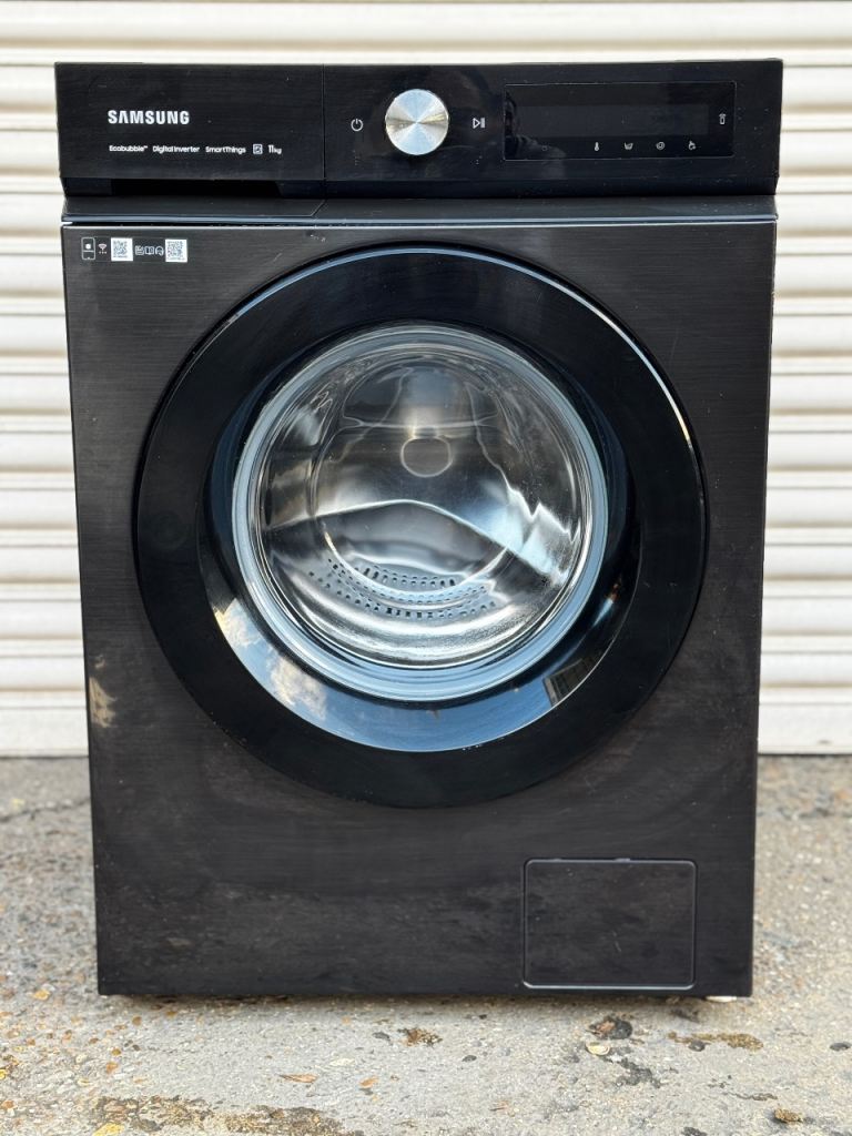 Samsung eco bubble 11kg washing machine black 1400rpm 3 months warranty