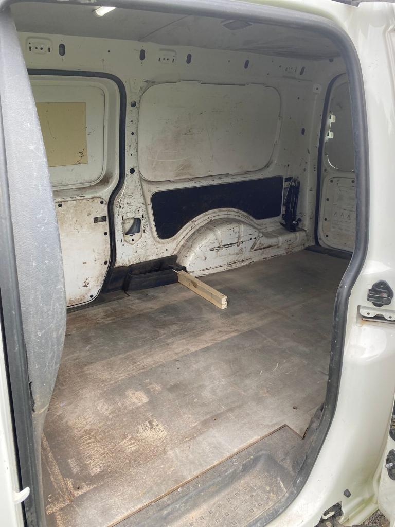 2014 Volkswagen Caddy Maxi 1.6 TDI BlueMotion Tech 102PS Startline Van PANEL VAN Diesel Manual