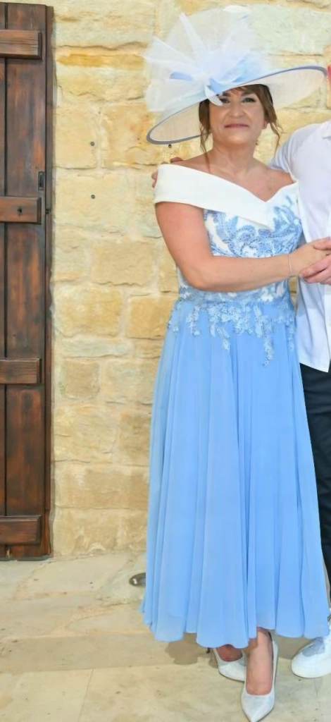 Mother of the bride/groom dress and coordinating hat