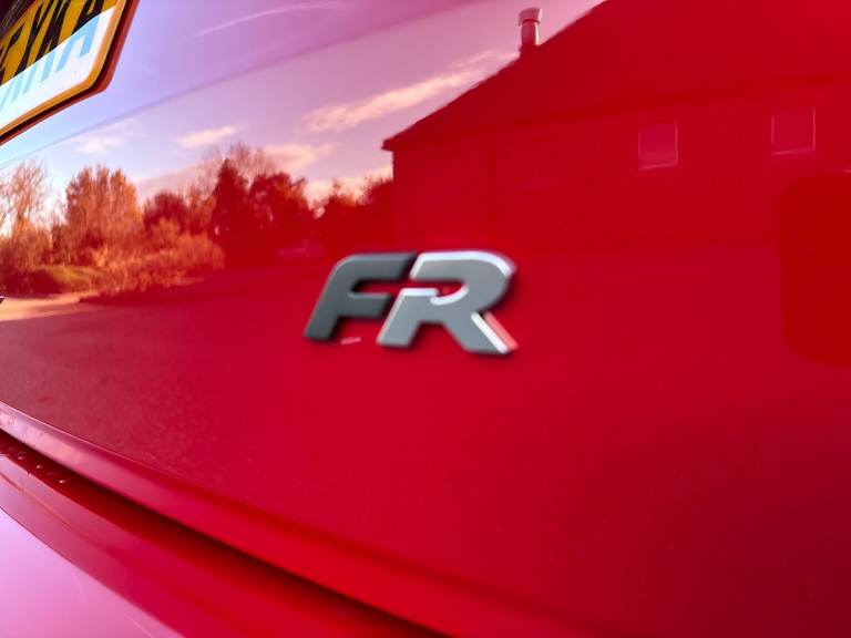 2025 SEAT Ateca 1.5 TSI EVO FR Black Edition 5dr Estate PETROL Manual