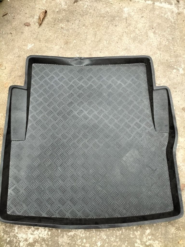 BMW Series 3 Boot Tray NEW