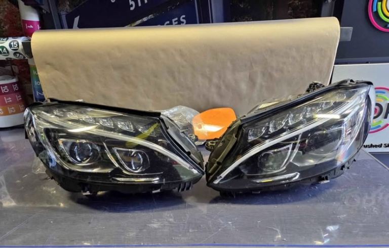 MERCEDES C CLASS HEADLIGHTS 
