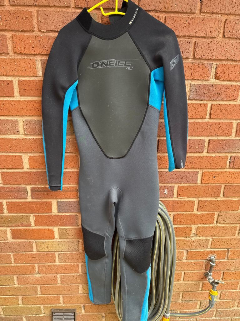 O’Neil wet suit size 16