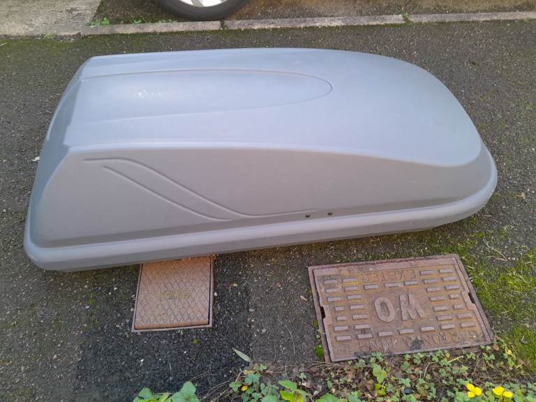 Halfords Roof Box 