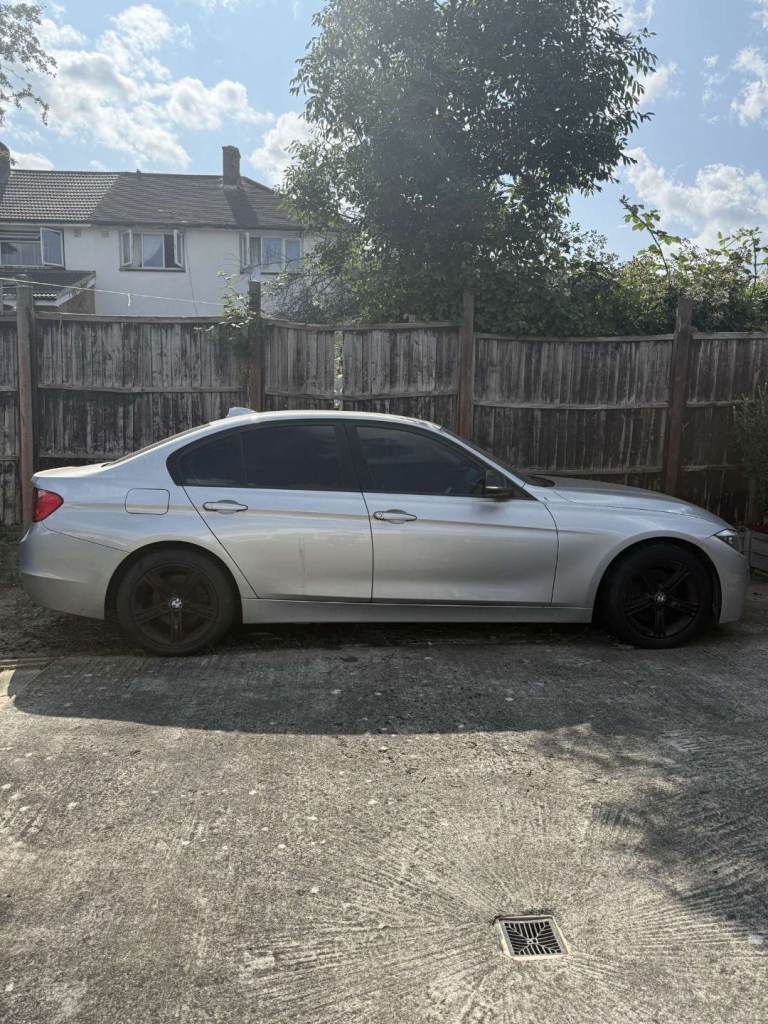 BMW, 3 SERIES, Saloon, 2013, Manual 6 speed, 1995 (cc), 4 doors