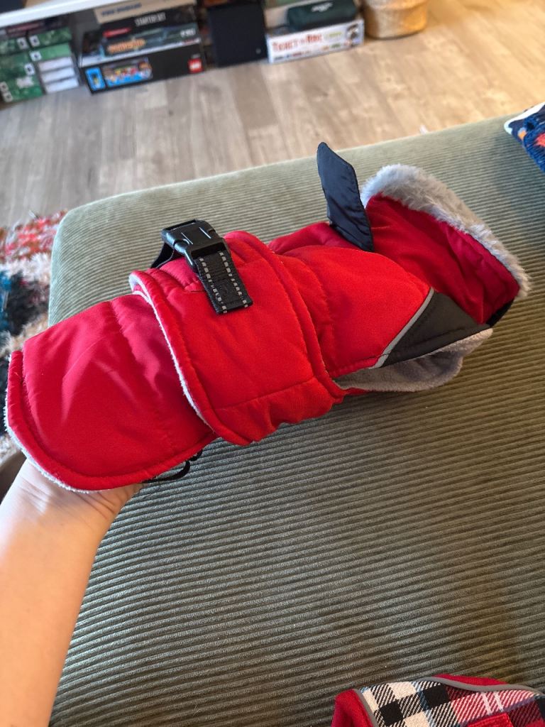 Red dog jacket XS