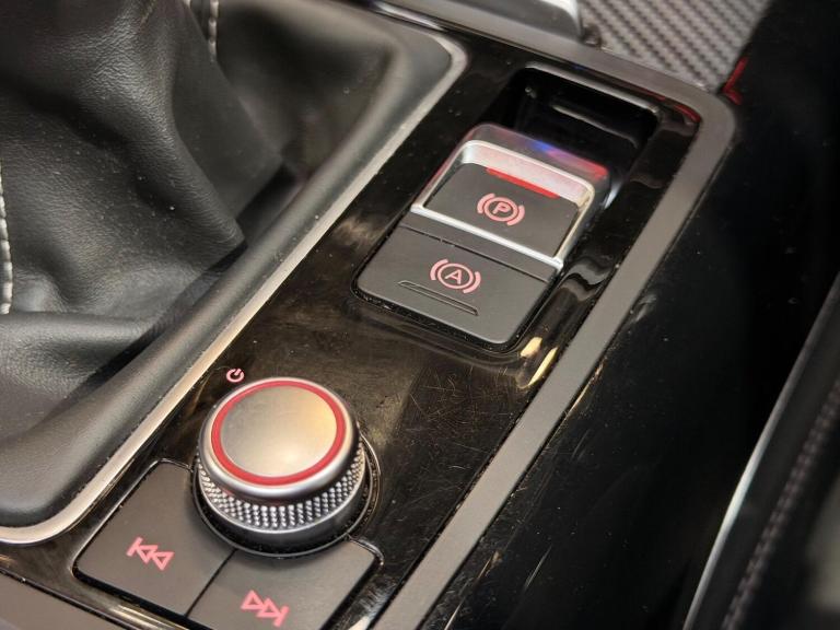 2017 Audi A6 Saloon 2.0 TDI ultra Black Edition Euro 6 (s/s) 4dr SALOON Diesel Manual