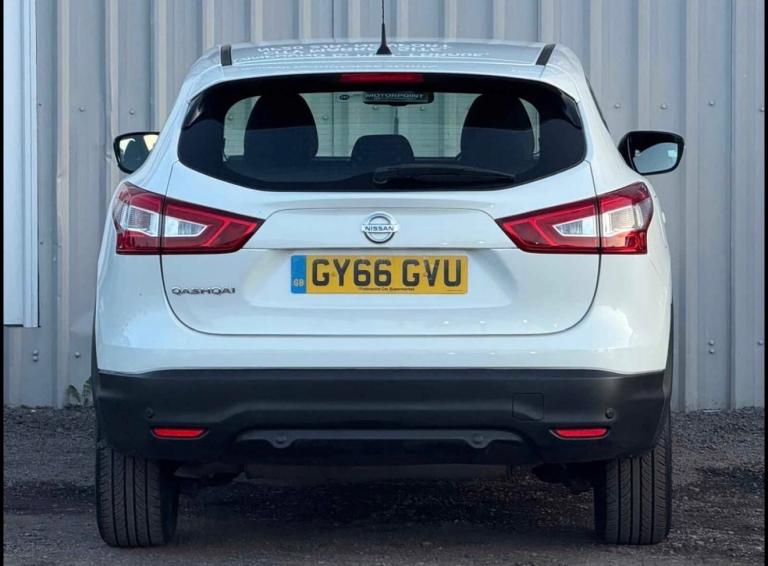 2016 Nissan Qashqai 1.5 dCi Acenta [Smart Vision Pack] 5dr HATCHBACK Diesel Manual