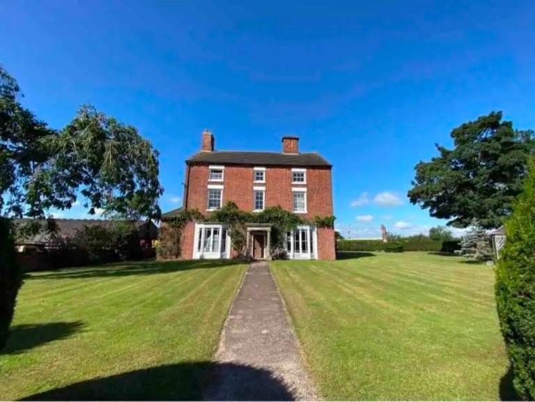 Room to rent in Countryside farmhouse