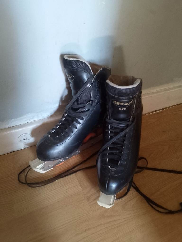 Black off ice skates 