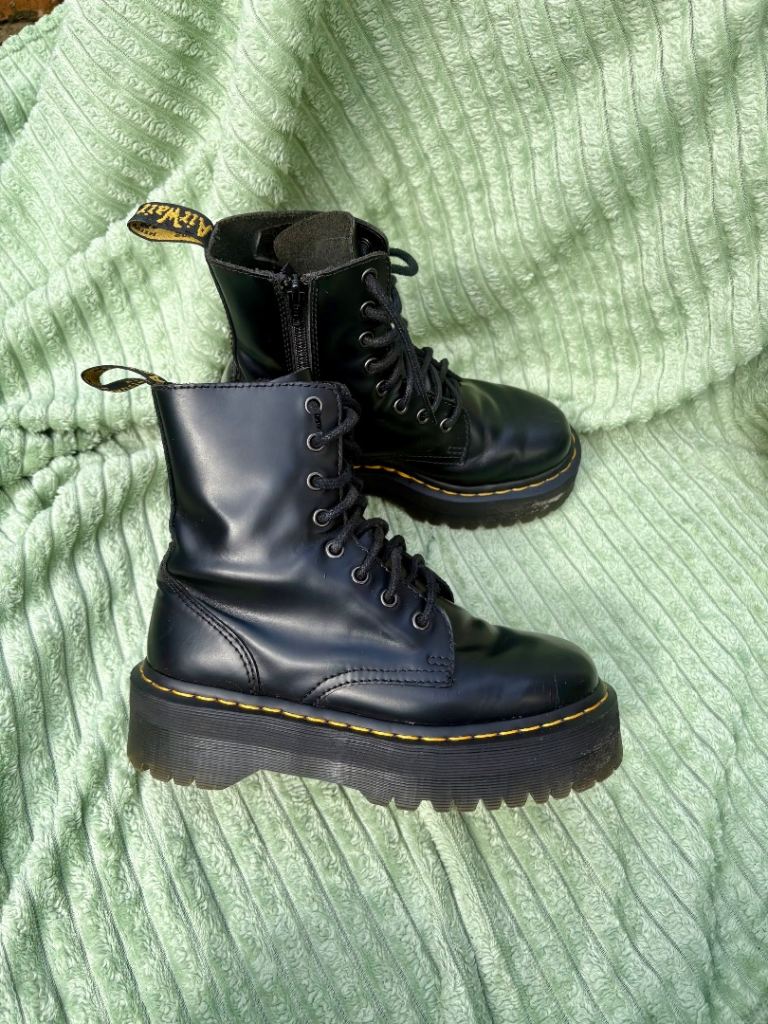 Dr Martens JADON woman’s boots size 5 