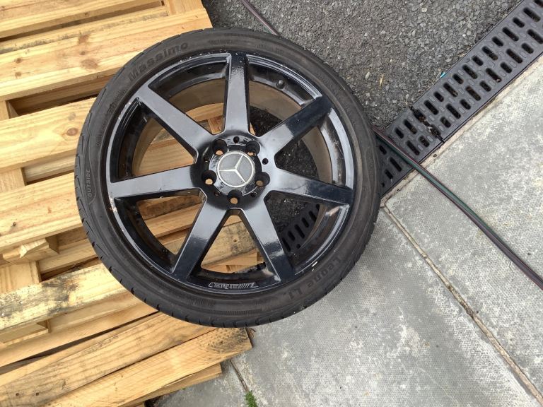 Mercedes 18 alloy 