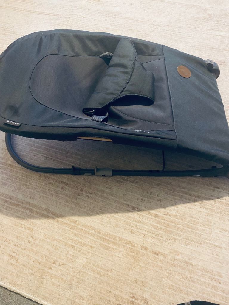Maxi-Cosi Baby Bouncer/Rocker - Dark Grey, Good Condition