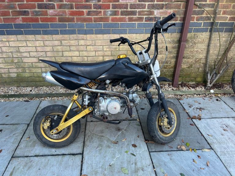 Pit bike motor bike (road legal)