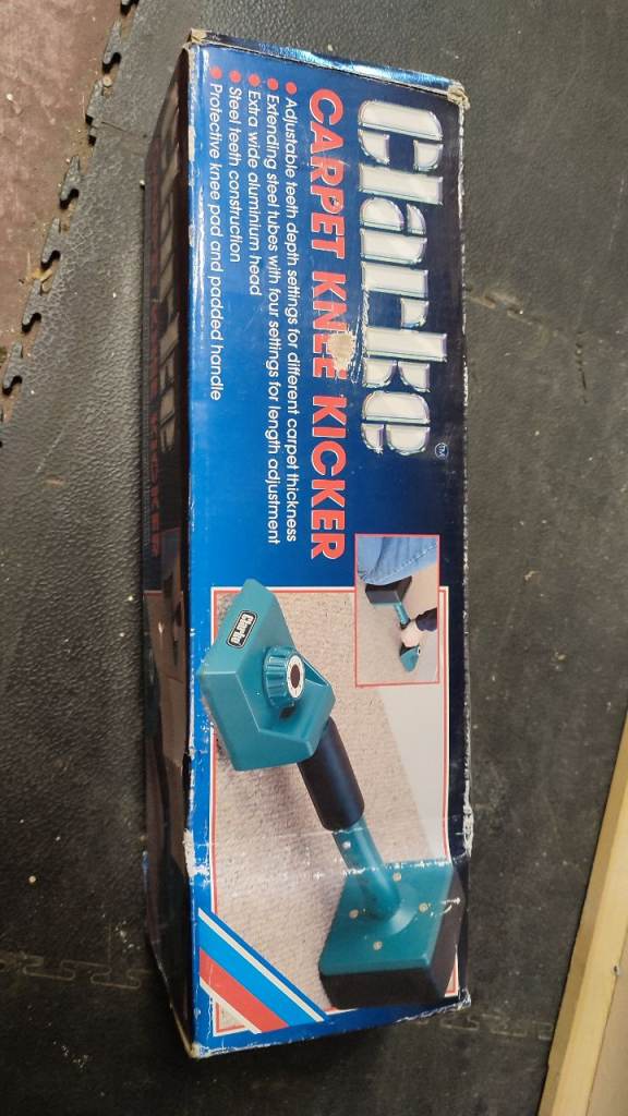 Carpet Knee Kicker 