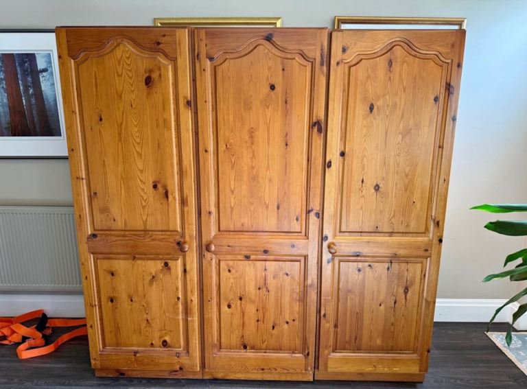 Large Pine Wardrobe 