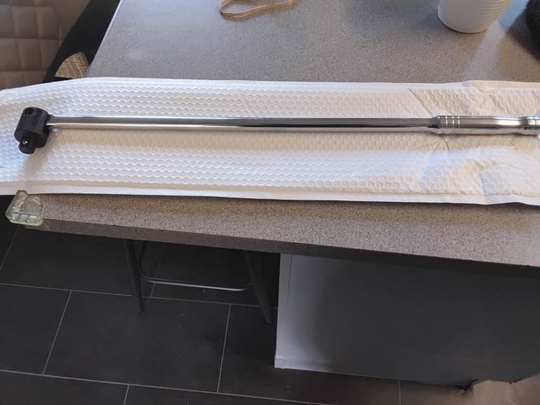 Wheel nut breaker bar 1/2 inch drive  2ft length  new bargain 