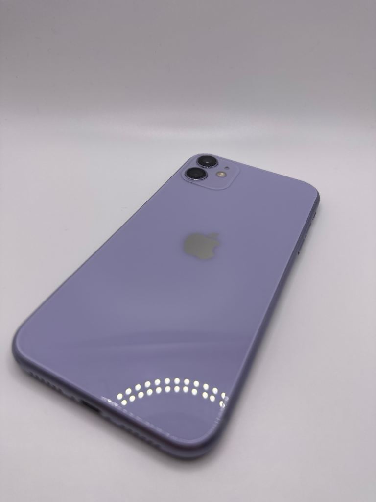 PRISTINE: Apple iPhone 11, 64gb, Lilac (UNLOCKED)