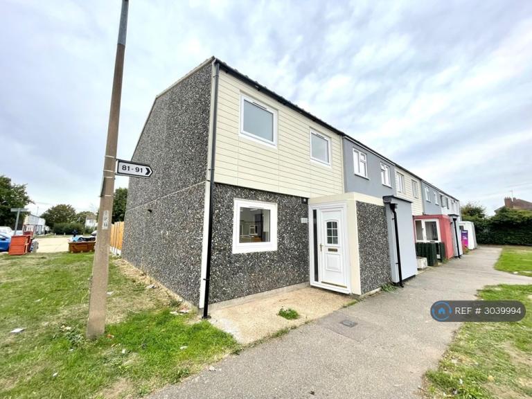 3 bedroom house in Foxglove Road, South Ockendon, RM15 (3 bed) (#3039994)