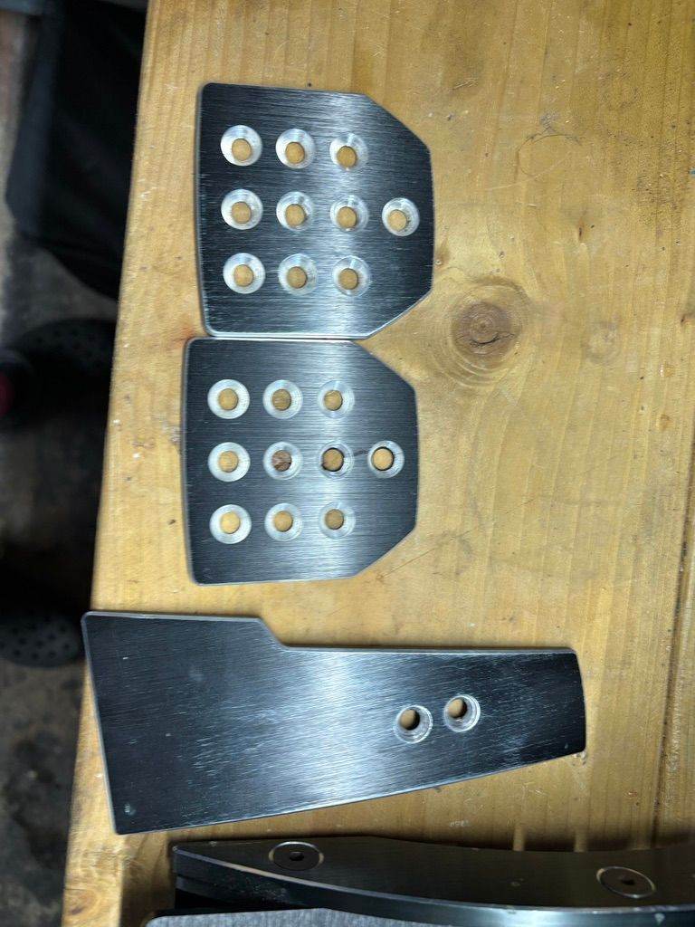 Moza wheel and base / Fanatec pedals