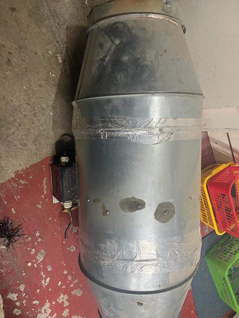 Commercial kitchen extractor fan and it’s controller 
