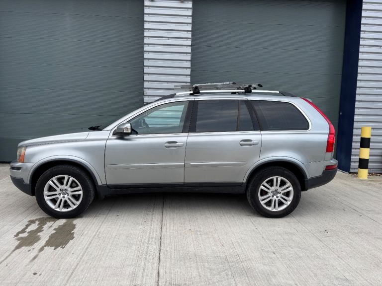 VOLVO XC90 2.4 D5 SE 7 SEATER AUTOMATIC 185BHP 2010 PLATE - 148,000 MILES F/S/H