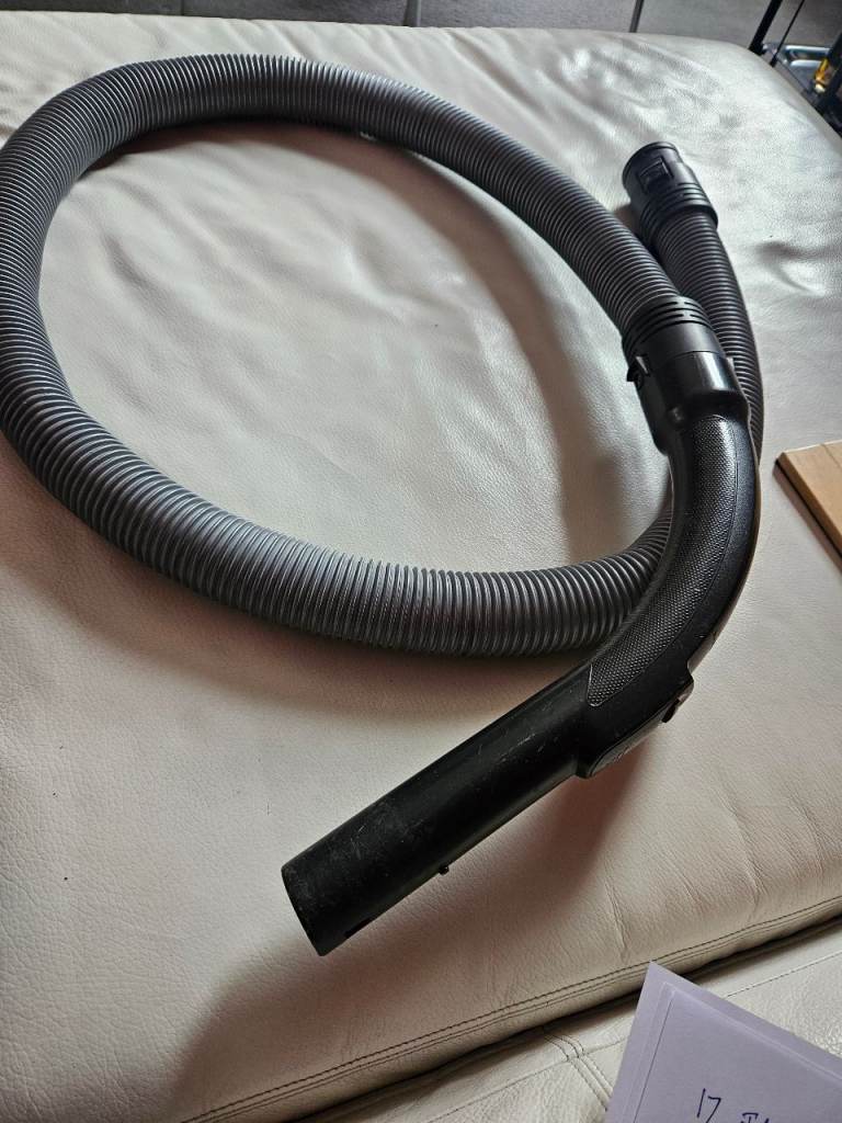Miele vacuum cleaner hose - London 