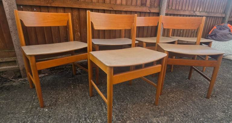Set of 6 Dining Chairs 1970s