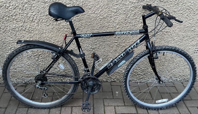 Bike/Bicycle.GENTS UNIVERSAL “ RAMPAGE “ MEDIUM FRAME MOUNTAIN BIKE 
