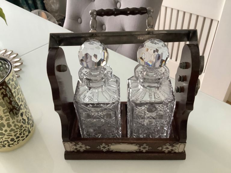 Vintage Crystal Decanters in Wooden Carrier – Good Condition