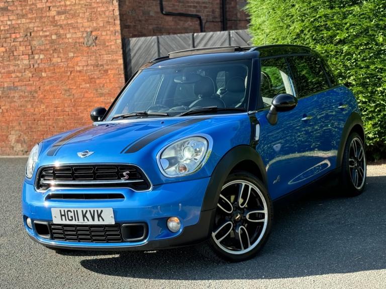 MINI COUNTRYMAN 1.6 COOPER S ALL4 AUTOMATIC PAN ROOF, HK SOUND, SAT NAV, LEATHER