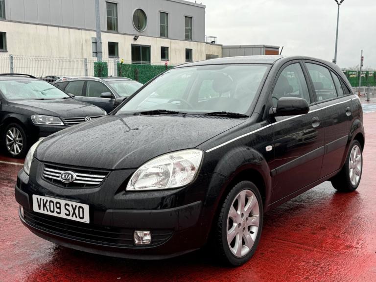 2009 KIA RIO 1.5 CRDI BLACK 5 DOOR, WOW 10,000 GENUINE MILEAGE, £35 TAX, BARGAIN