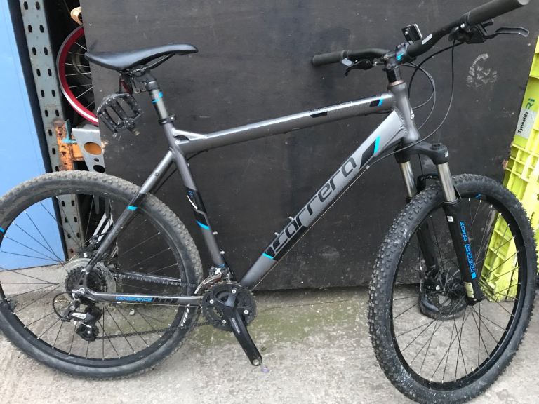 Mens XL Carrera Vengence 27,5 /22 hardtail mountain bike, in good order,. UCB 