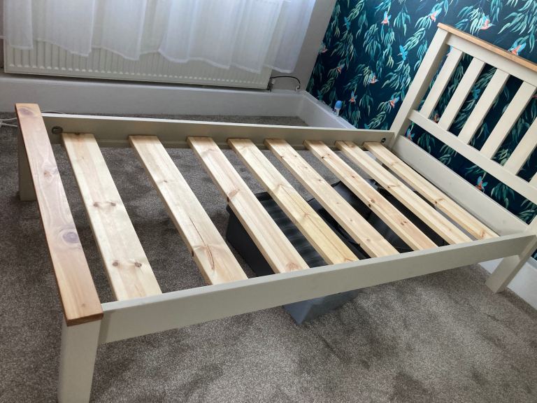 Really nice single pine handmade bed green and pine + mattress