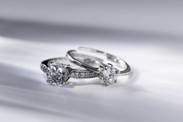 Side Stone Engagement Rings in London for Your Love