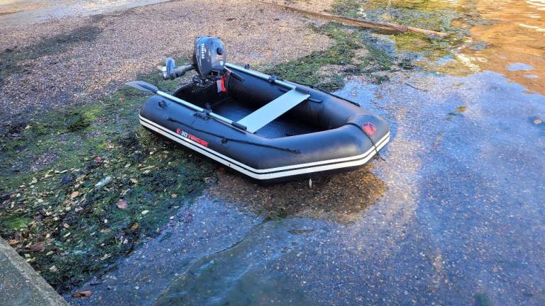 3d dinghy and 2.5hp outboard 
