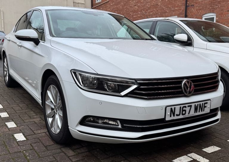 Volkswagen, PASSAT, Saloon, 2017, Semi-Auto, 1395 (cc), 4 doors