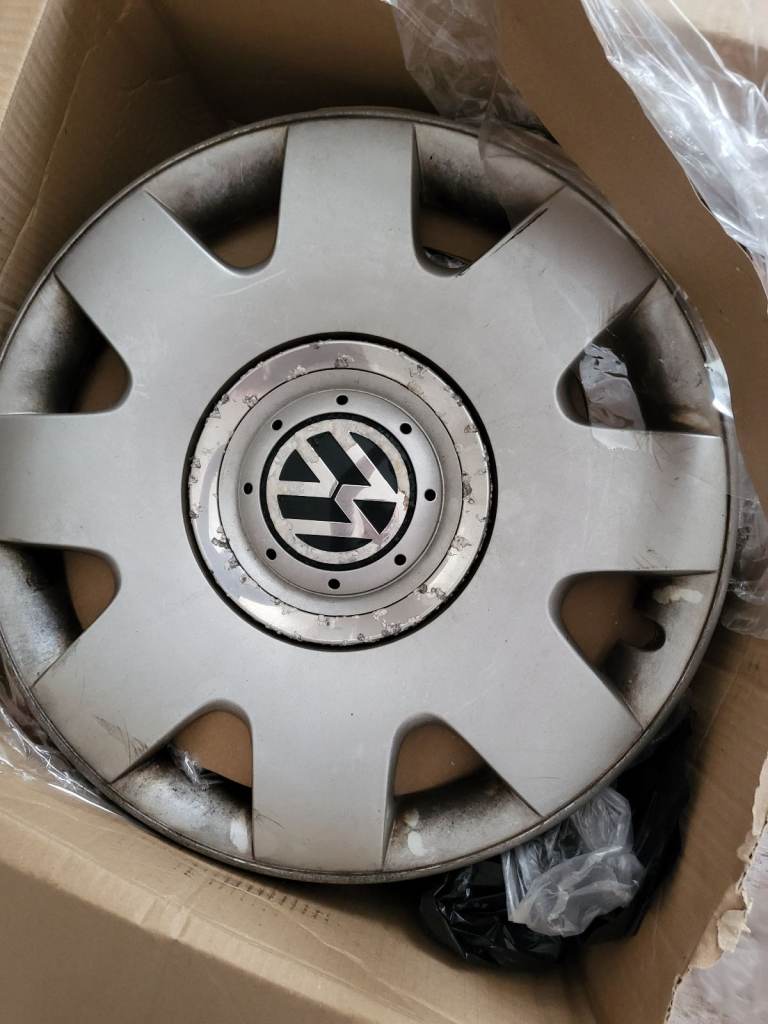 VW hub caps